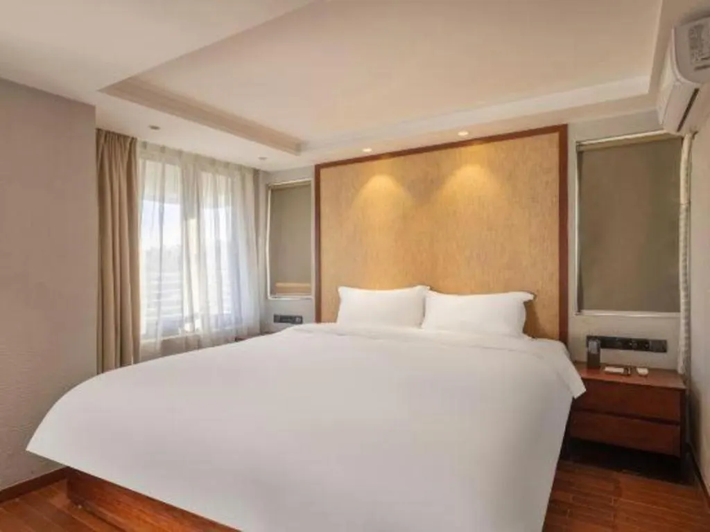 Poly Phoenix Hotel Sanya