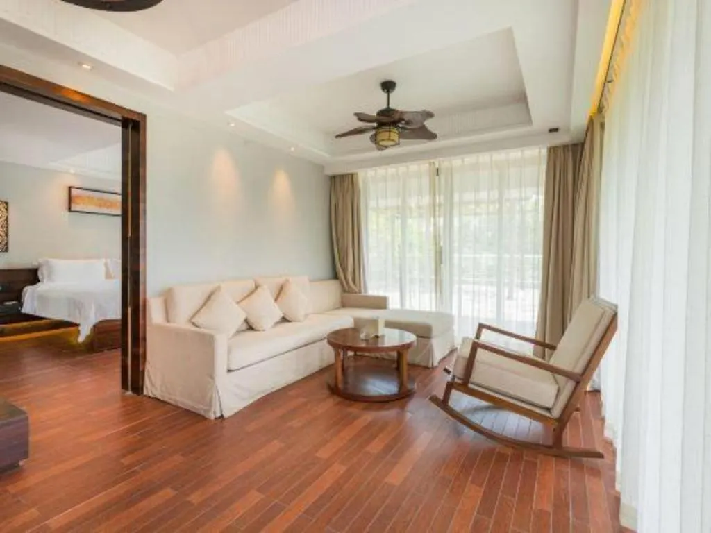 Poly Phoenix Hotel Sanya 3*,  Kina