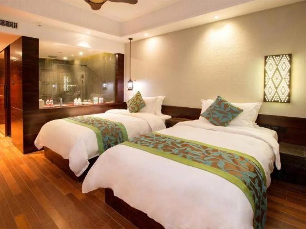 Poly Phoenix Hotel Sanya 3*,  Kina